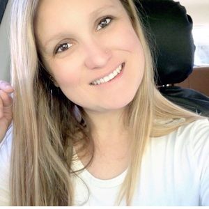 Meet your Posher, Cara